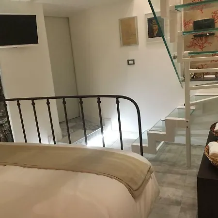 アパート Dimora Del Papa カターニア